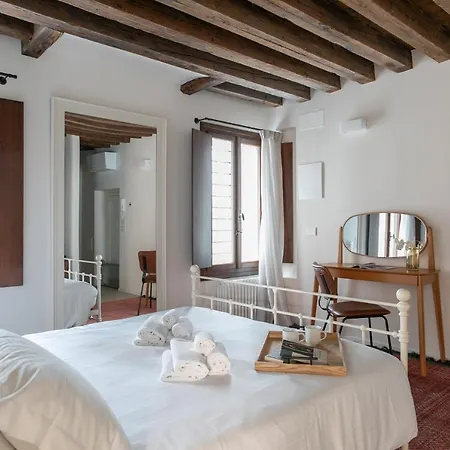 Daire Il Restauratore Venere Venedik